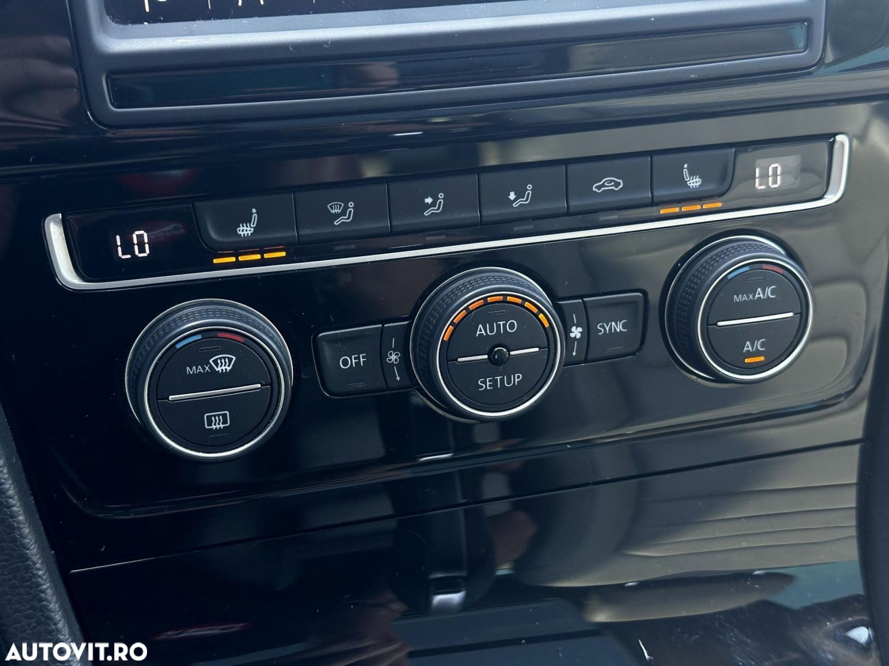 Volkswagen Golf - 20
