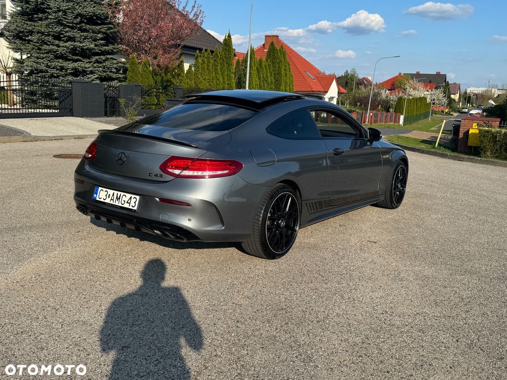 Mercedes-Benz Klasa C AMG 43 Coupe 4Matic 9G-TRONIC Night Edition - 4