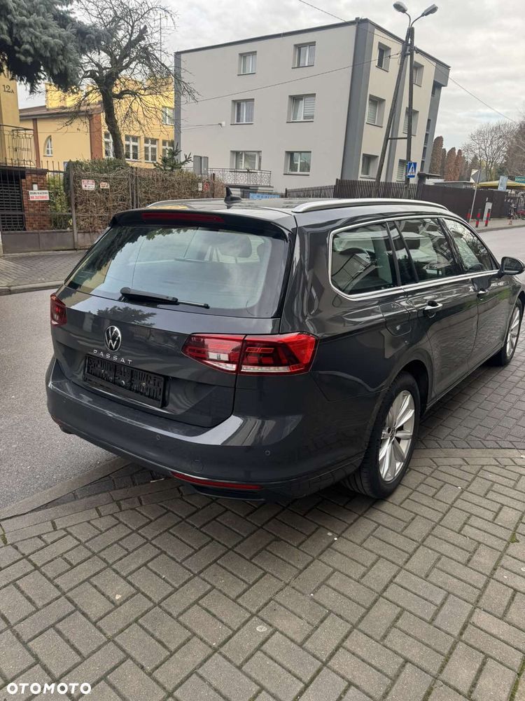Volkswagen Passat 2.0 TDI SCR DSG Business - 12