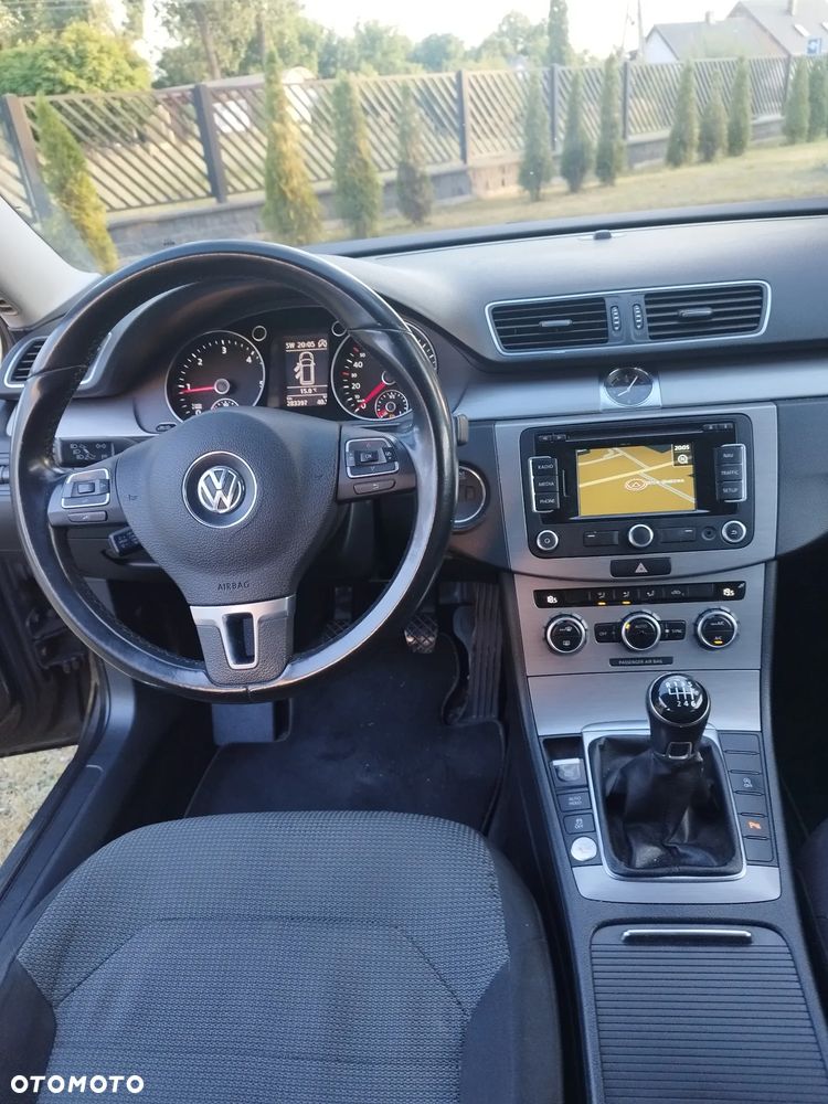 Volkswagen Passat - 7