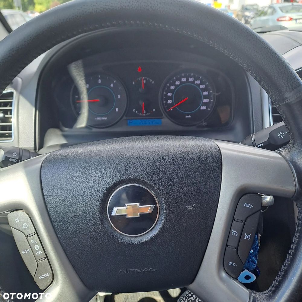 Chevrolet Captiva 2.2 4WD Automatik LTZ - 7
