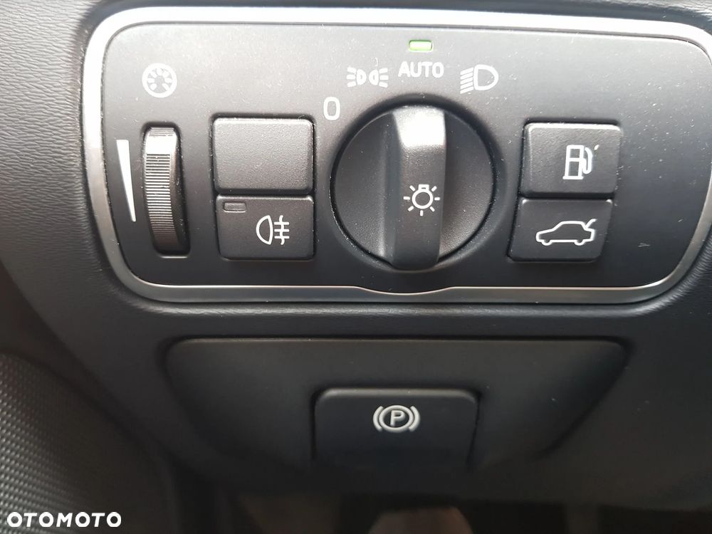Volvo V60 D3 Momentum - 14