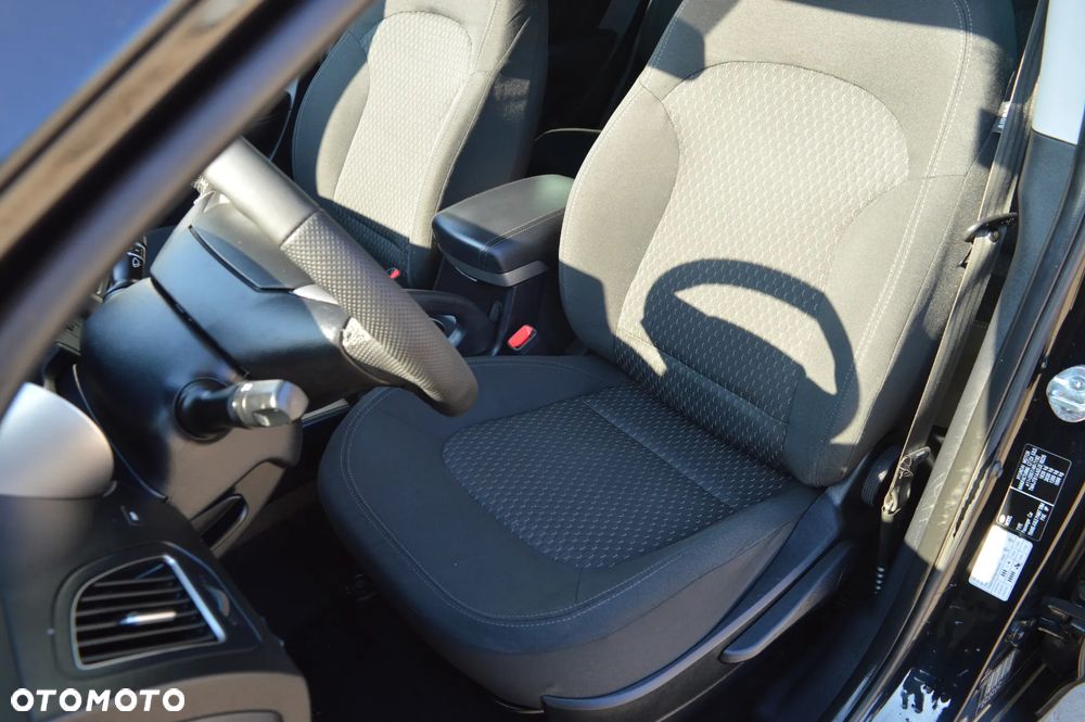Hyundai ix35 1.6 GDI Comfort 2WD - 21