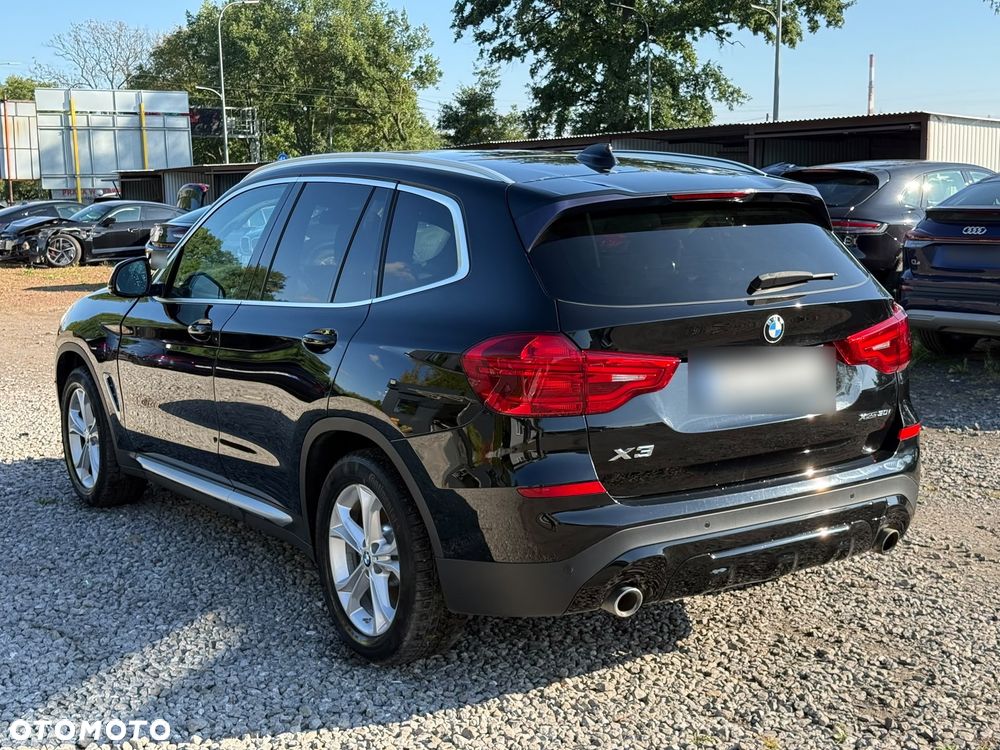 BMW X3 2019 photo 2