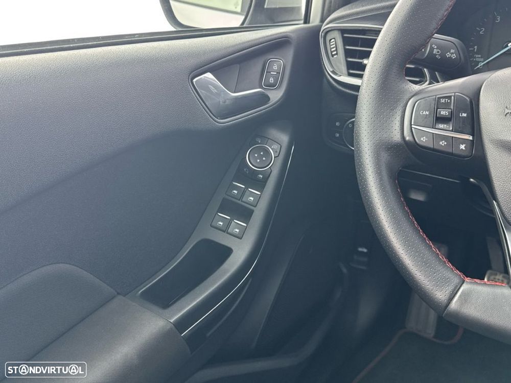 Ford Fiesta 1.0 EcoBoost ST-Line - 20
