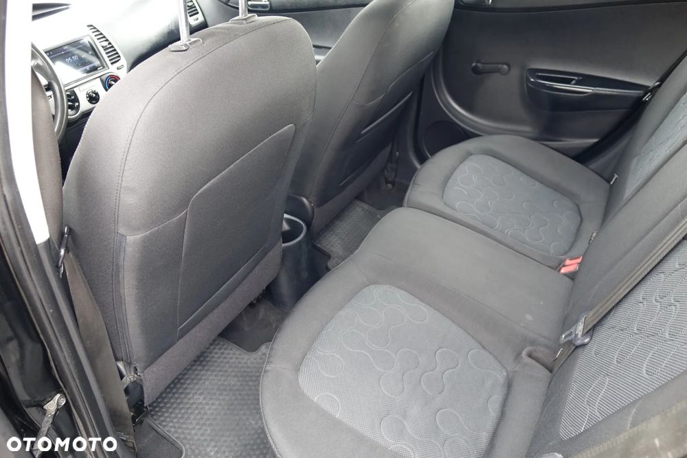 Hyundai i20 - 10