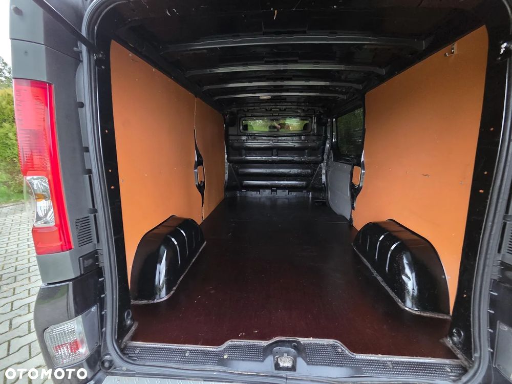 Renault Trafic - 22