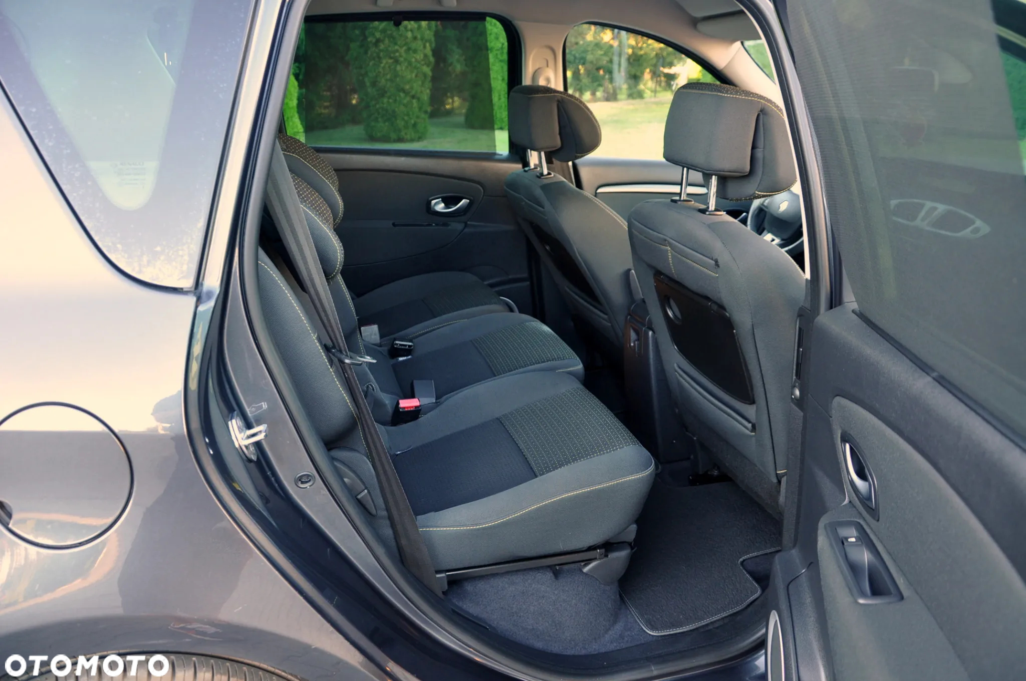 Renault Scenic 1.9 dCi Bose Edition - 19