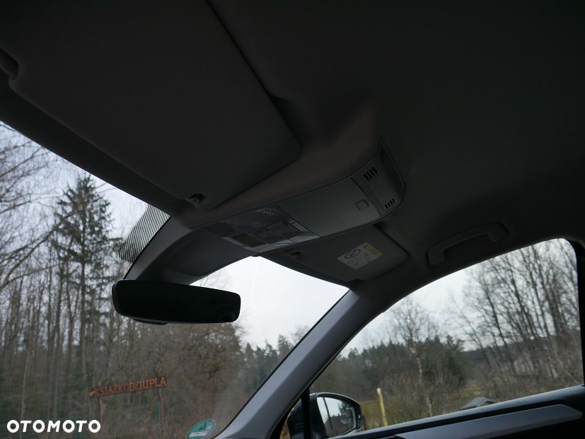 Volkswagen Tiguan - 27