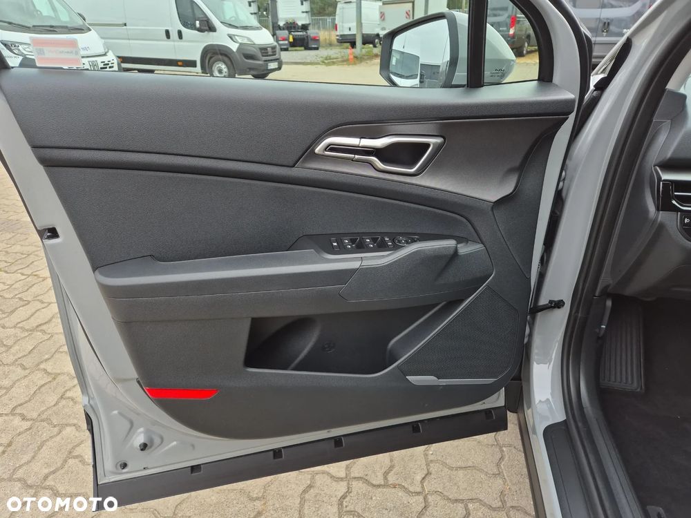 Kia Sportage 1.6 T-GDI HEV M 2WD - 10