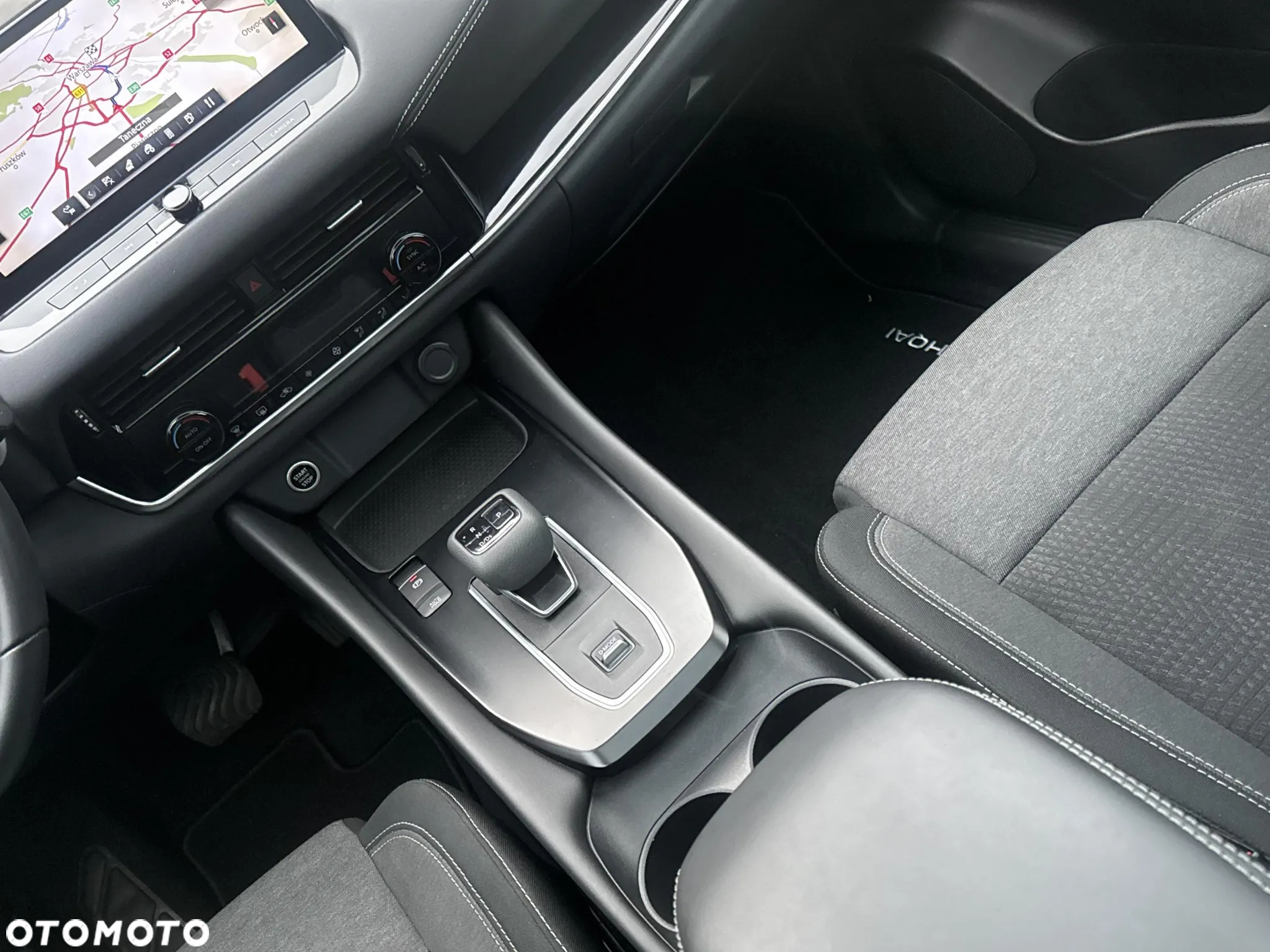 Nissan Qashqai 1.3 DIG-T mHEV N-Connecta Xtronic - 16