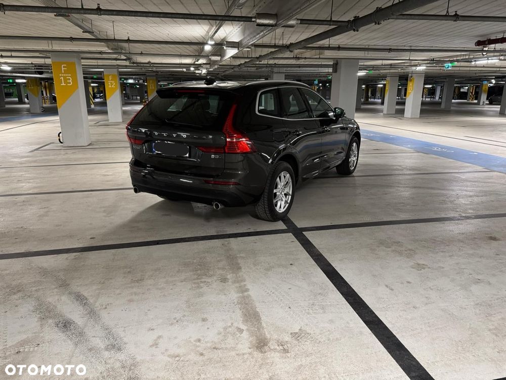 Volvo XC 60 B5 D AWD Momentum Pro - 3