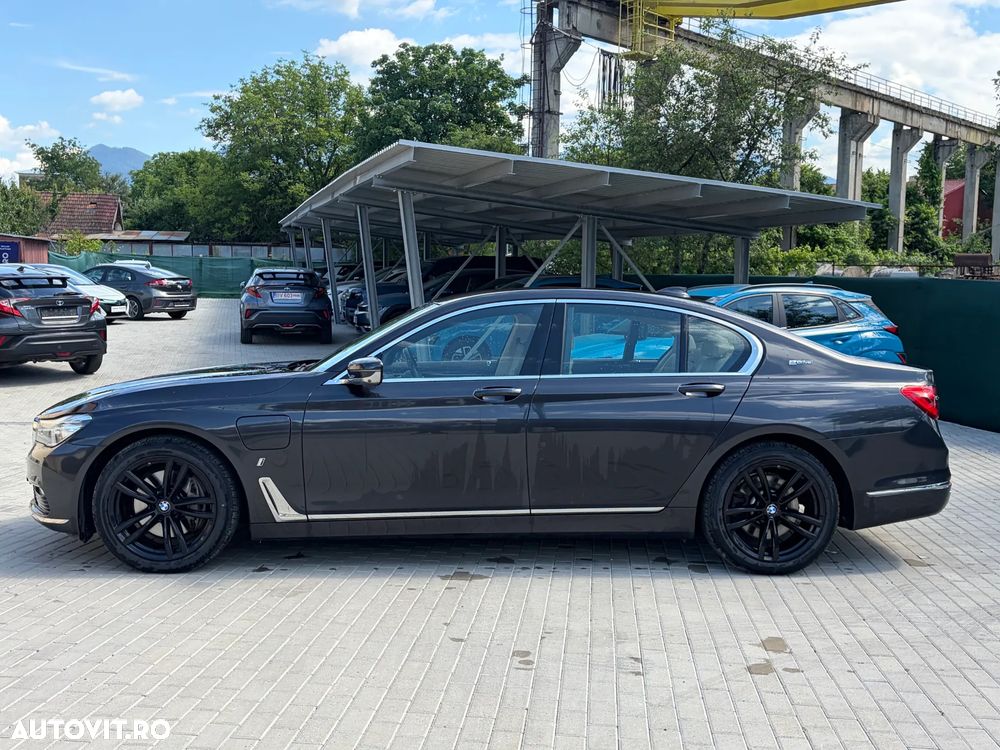 BMW Seria 7 - 23