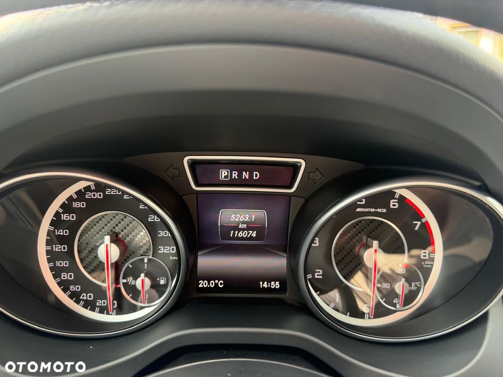 Mercedes-Benz GLA 45 AMG 4Matic 7G-DCT - 11