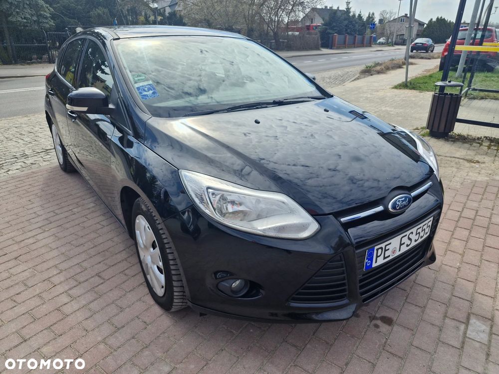 Ford Focus 1.6 Ambiente - 1