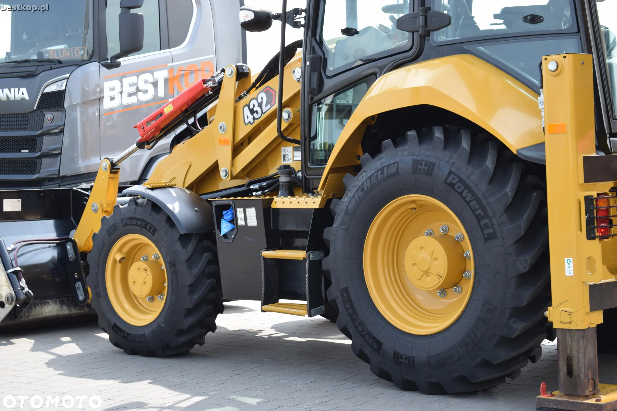 Caterpillar CAT 432 - 10