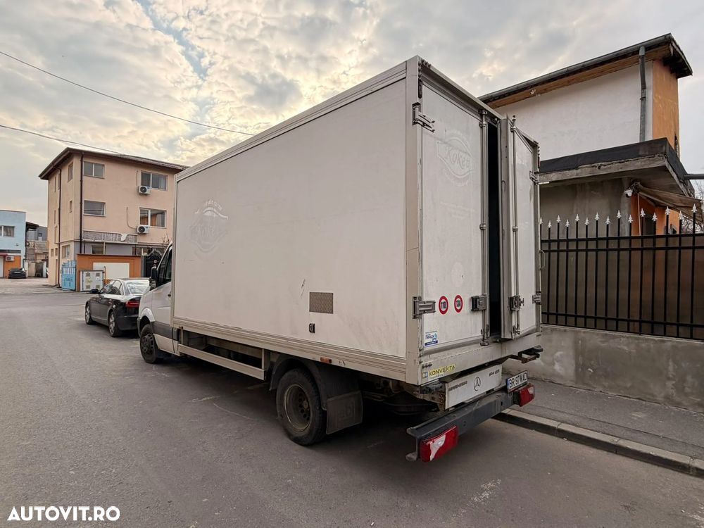 Mercedes-Benz Sprinter - 2