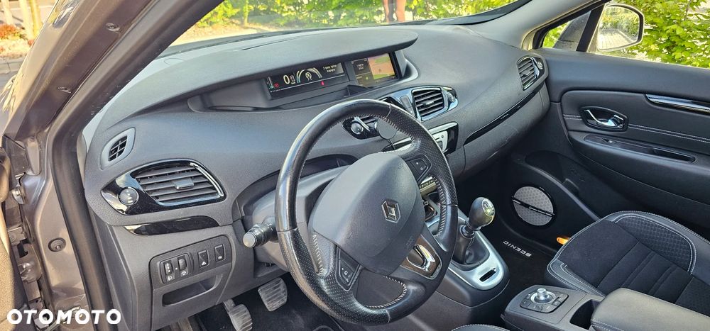 Renault Scenic Energy dCi 130 S&S Bose Edition - 28