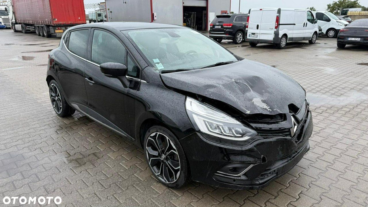 Renault Clio - 1