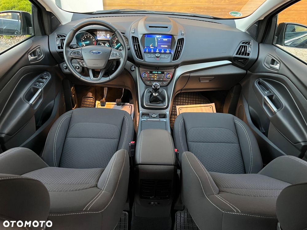 Ford Kuga - 22