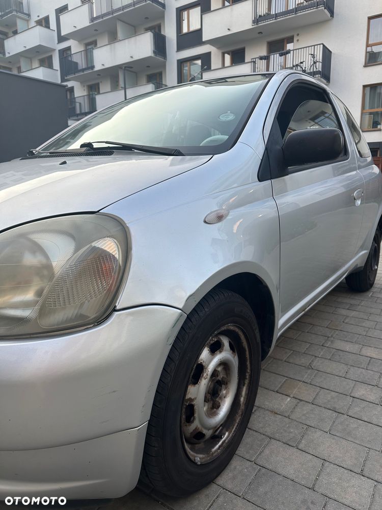 Toyota Yaris - 2