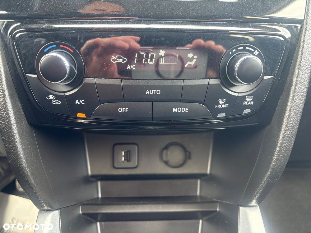 Suzuki Vitara 1.6 DDiS (4x4) Allgrip Comfort - 23