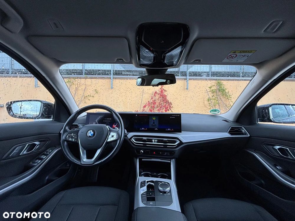 BMW Seria 3 320d Luxury Line - 13