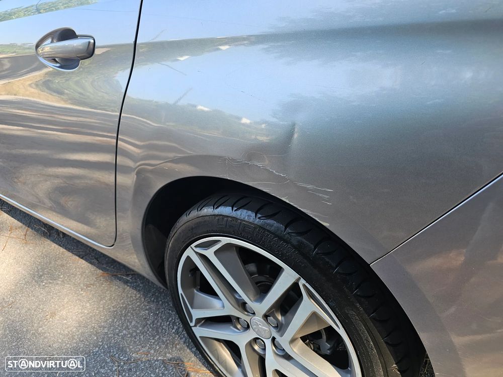 Peugeot 308 SW - 9