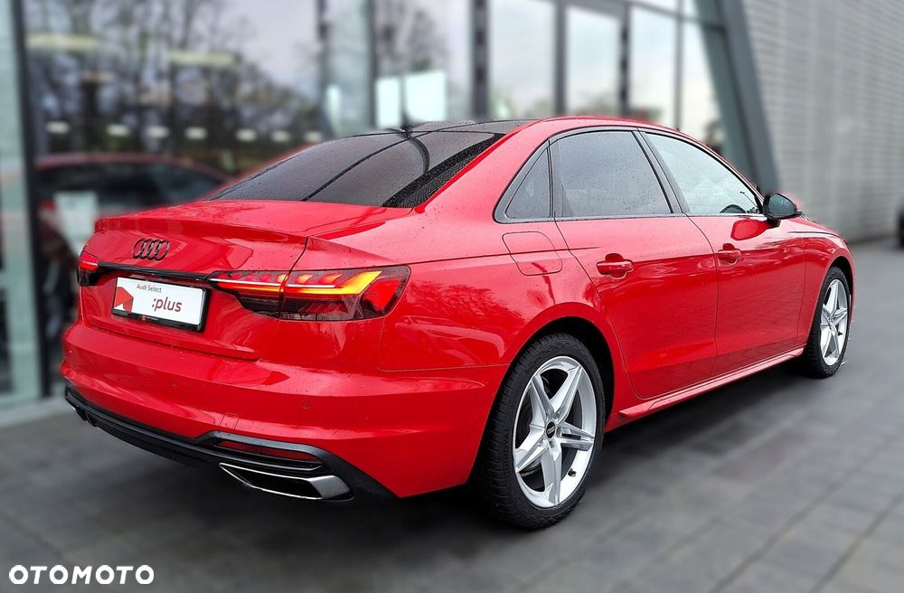 Audi A4 Limousine - 32