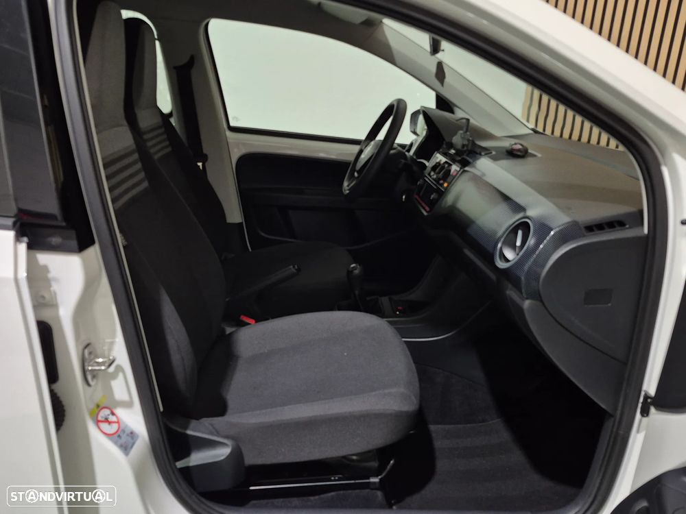 VW Up! 1.0 BMT Move - 24