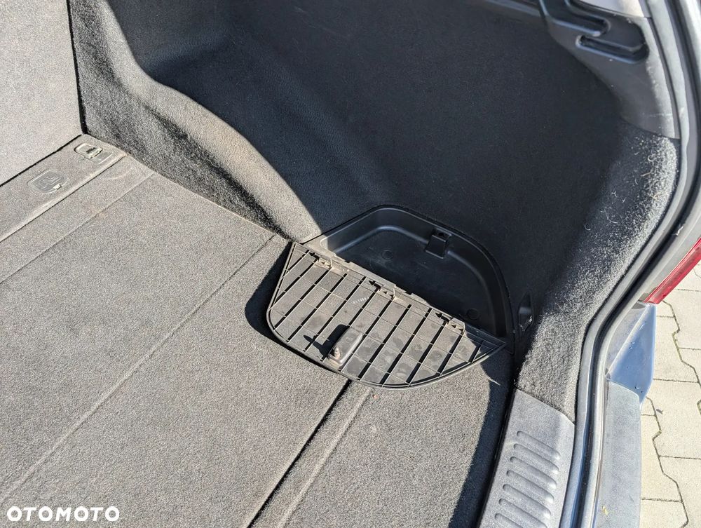Kia Ceed Cee'd 1.4 L - 25