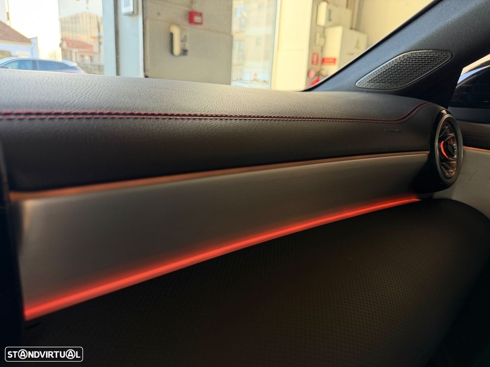 Mercedes-Benz CLA 250 e 8G-DCT AMG Line - 25