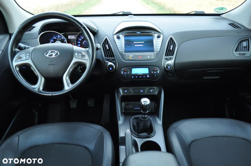 Hyundai ix35 1.6 2WD UEFA EURO 2012 Edition - 12