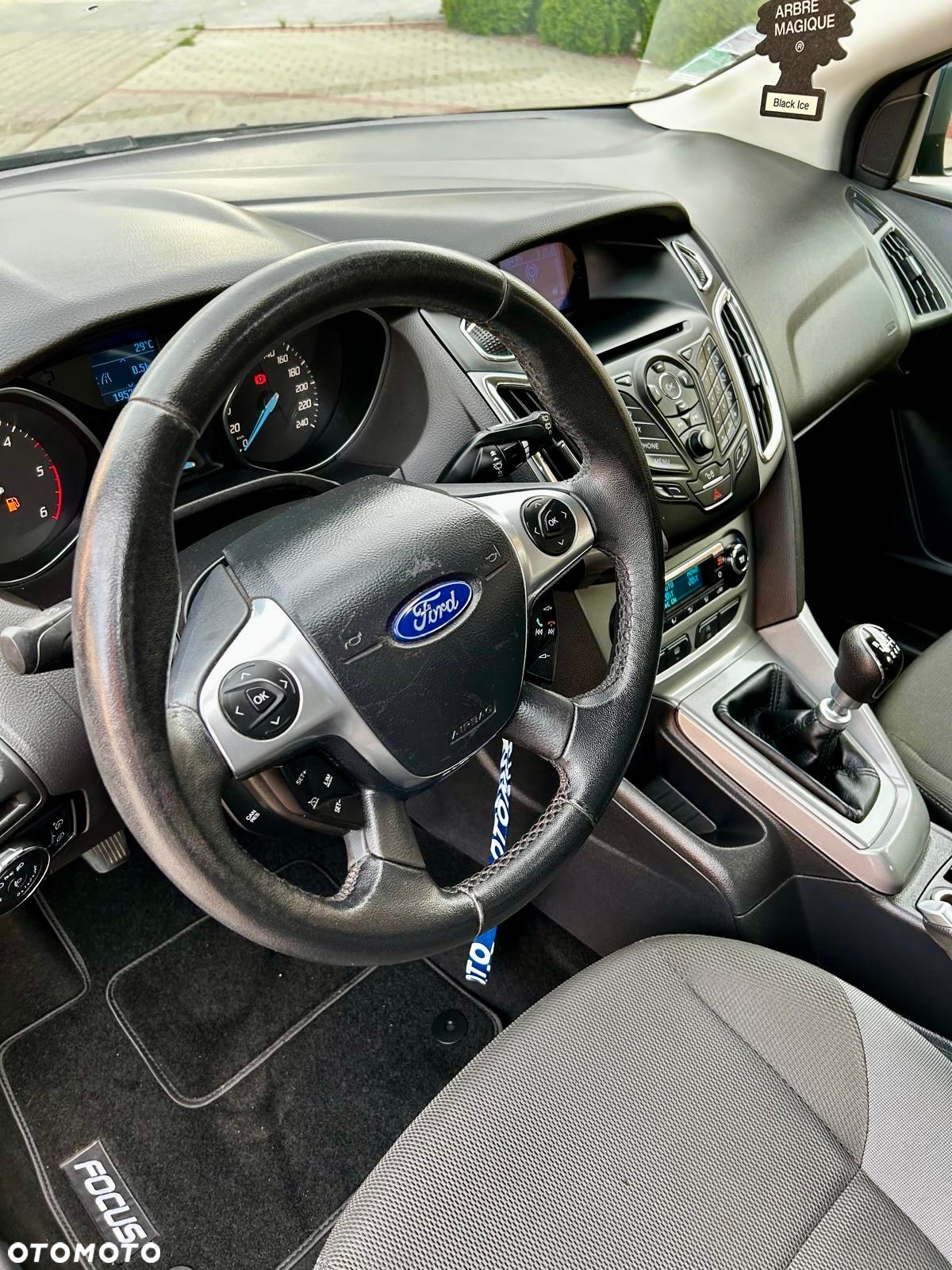 Ford Focus 1.5 TDCi DPF Start-Stopp-System Ambiente - 19