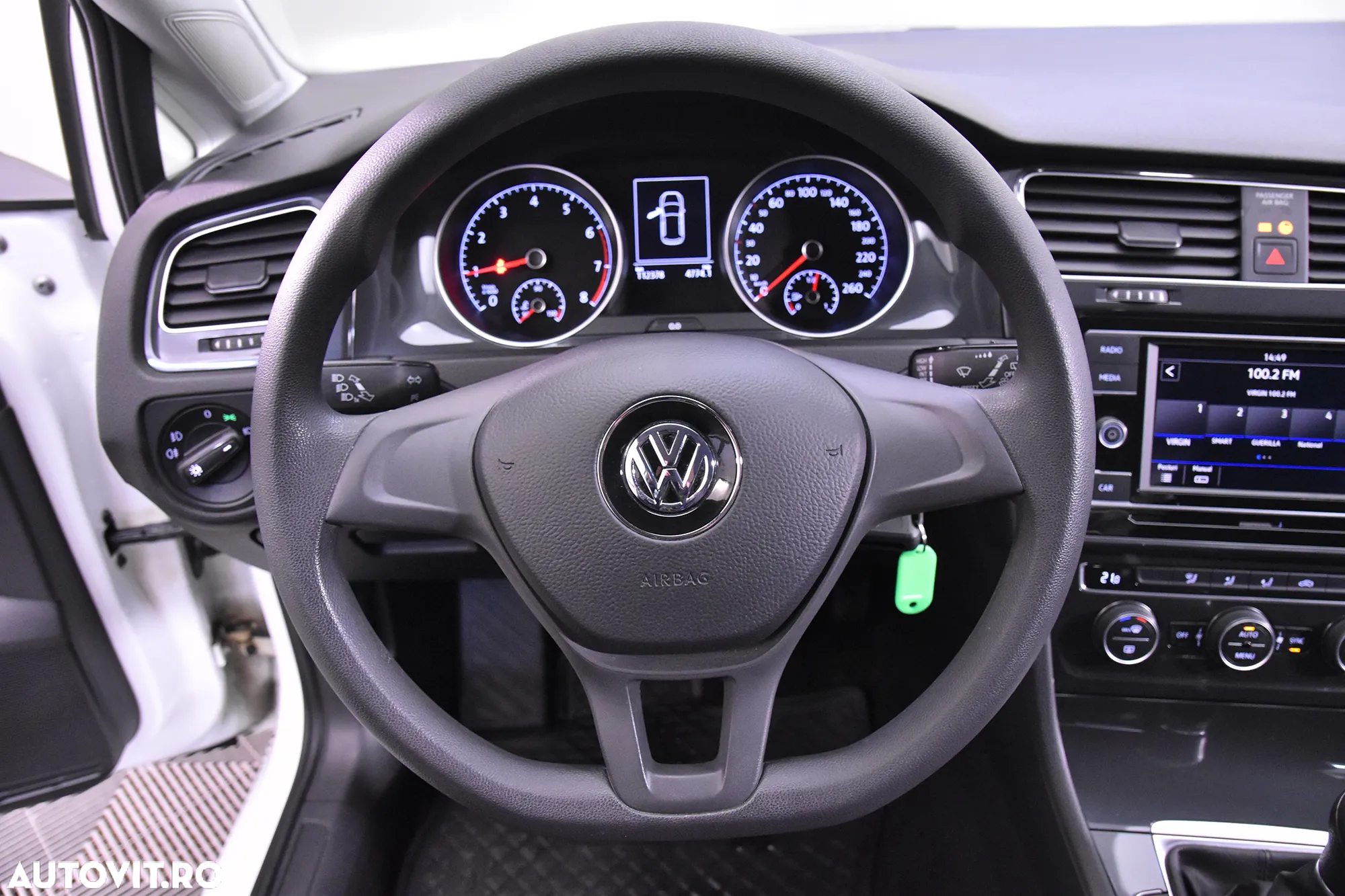 Volkswagen Golf - 15