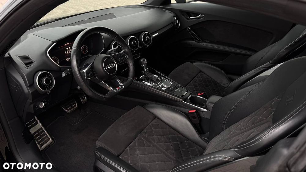 Audi TT Coupé - 10