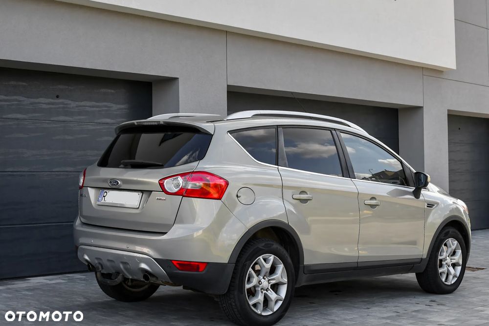 Ford Kuga 2.0 TDCi Titanium - 4