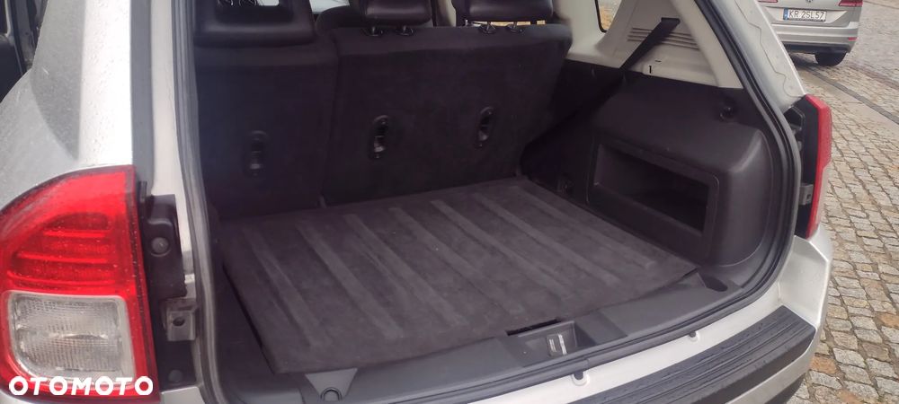 Jeep Compass 2.0 4x2 Limited - 10