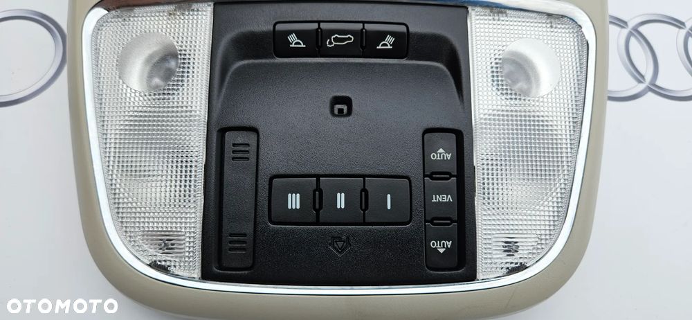Dodge Durango III LIFT 2017-2020 Lampka kabiny kierowcy Oświetlenie kabiny Szyberdach Klapa bagażnika automatyczna - 3
