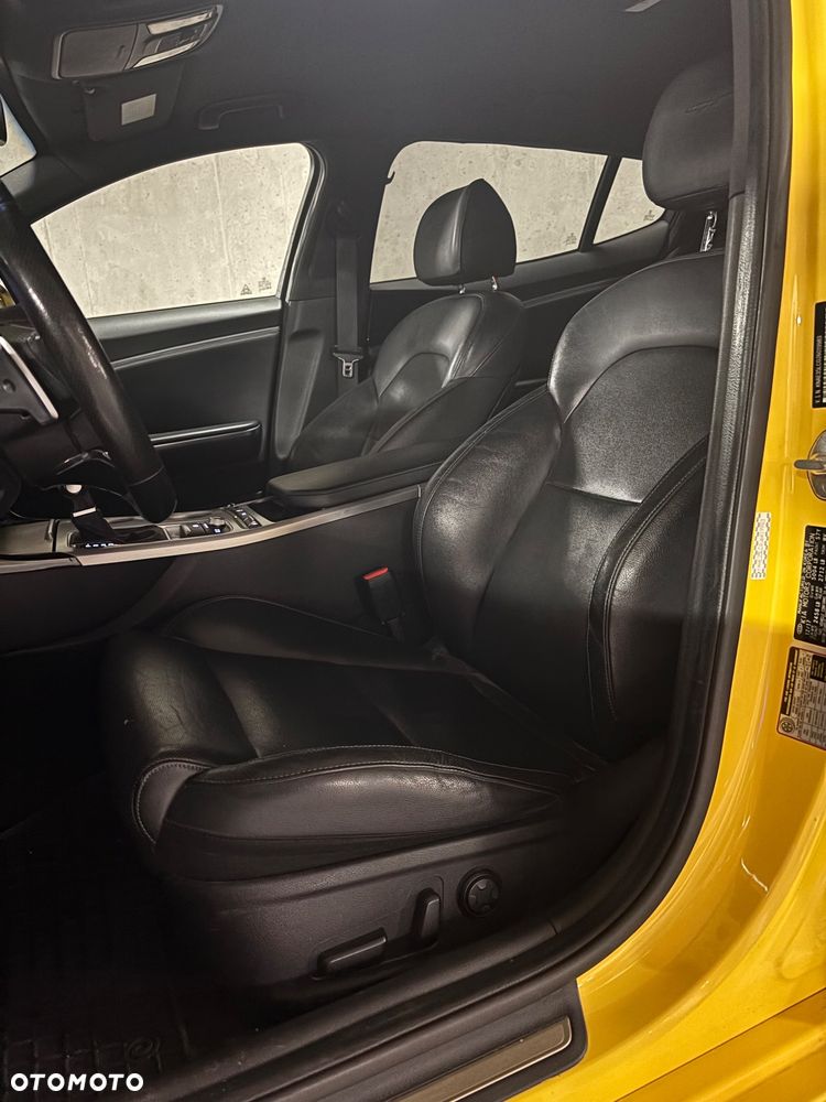 Kia Stinger - 26