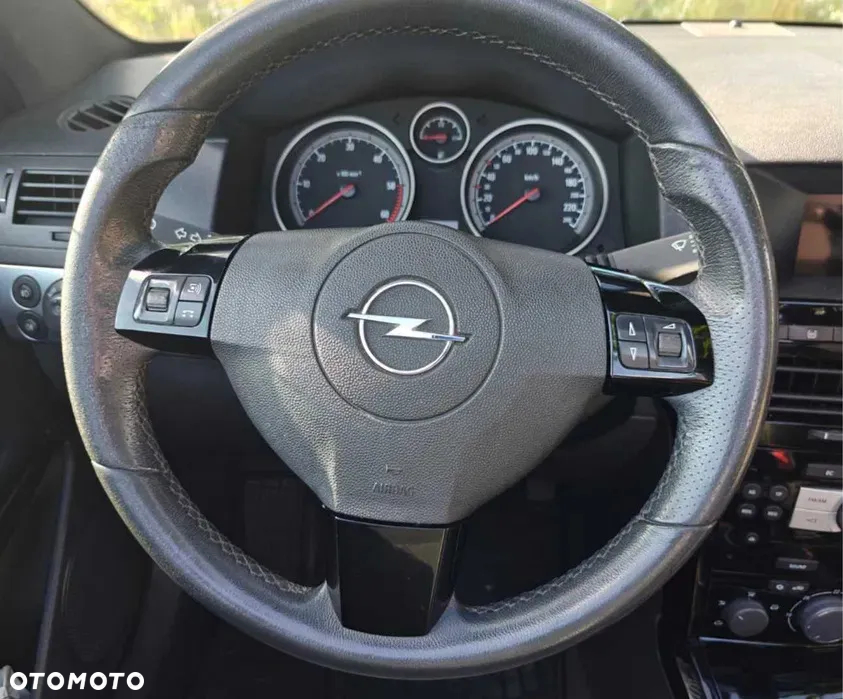 Opel Astra III GTC 1.9 CDTI Essentia - 7