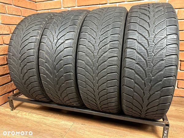 Opony Bridgestone Blizzak LM-32 205/60R16