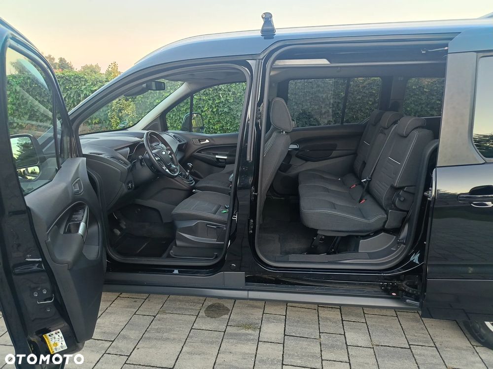 Ford Tourneo Connect Grand - 10