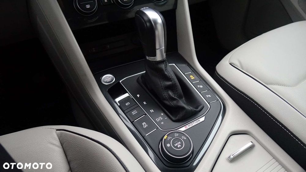 Volkswagen Tiguan - 39