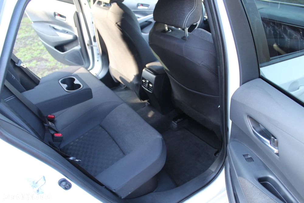 Toyota Corolla 1.8 Black&White - 22