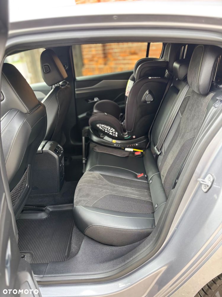 Peugeot 308 1.6 Hybrid PHEV GT EAT8 - 26