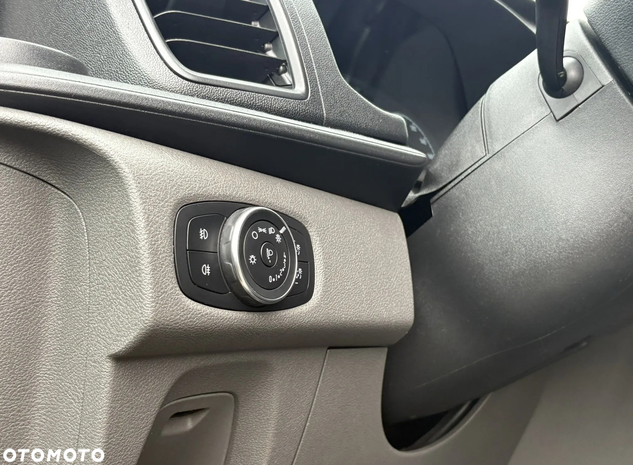 Ford Transit Custom - 11