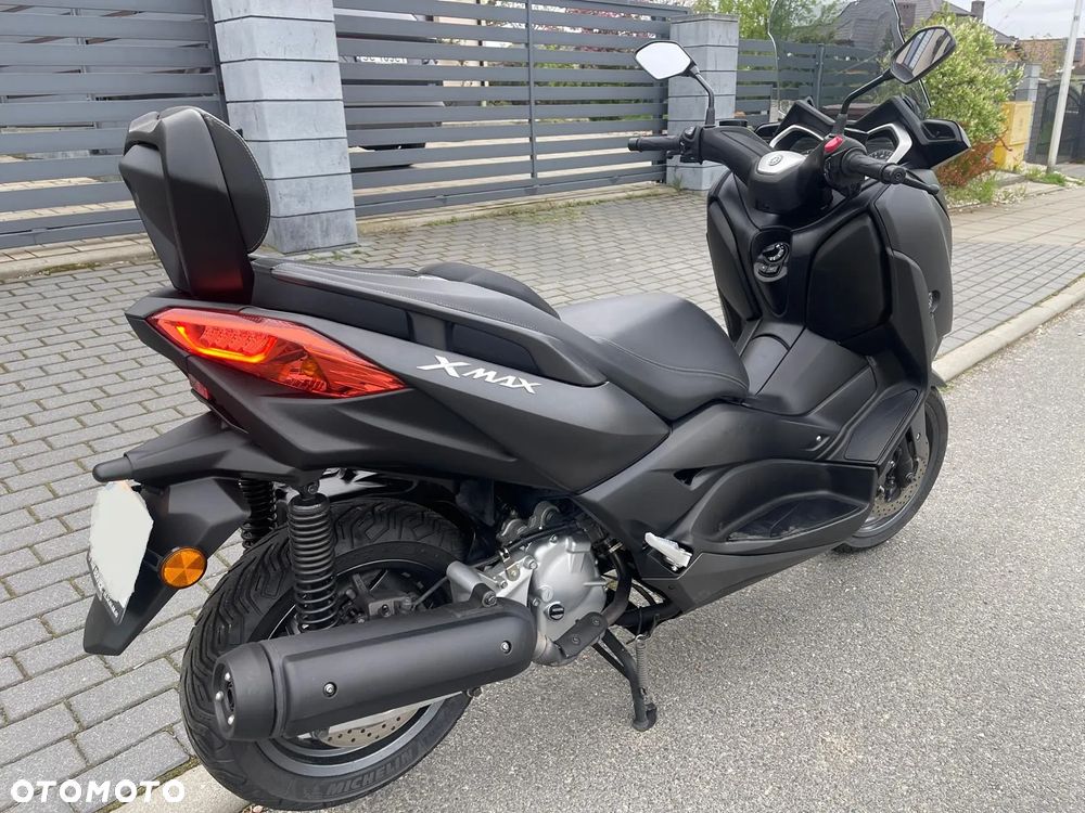 Yamaha X-max - 9