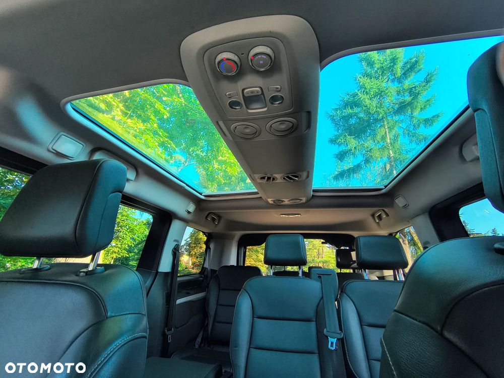 Peugeot Traveller L2 2.0 EAT8 Business VIP - 11