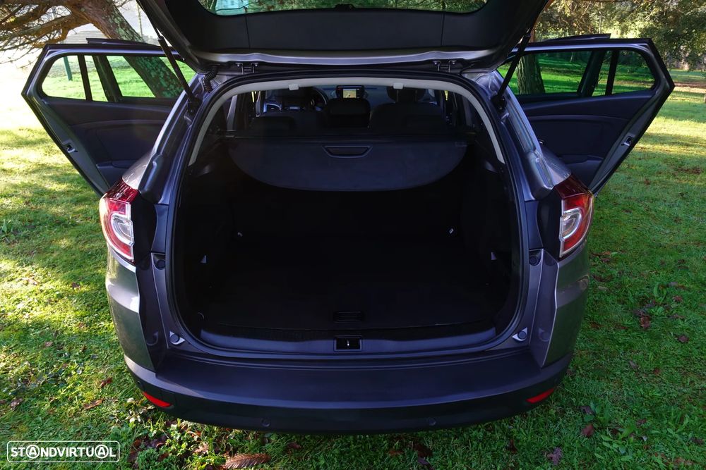 Renault Mégane Sport Tourer 1.5 Blue dCi Limited C/PM+Pneu - 26